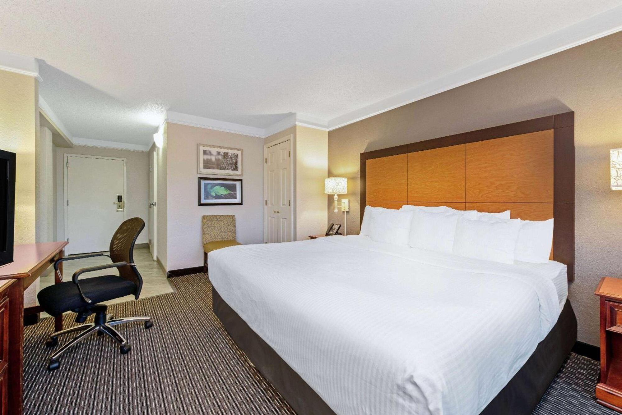 La Quinta By Wyndham New Orleans Airport Hotell Kenner Exteriör bild