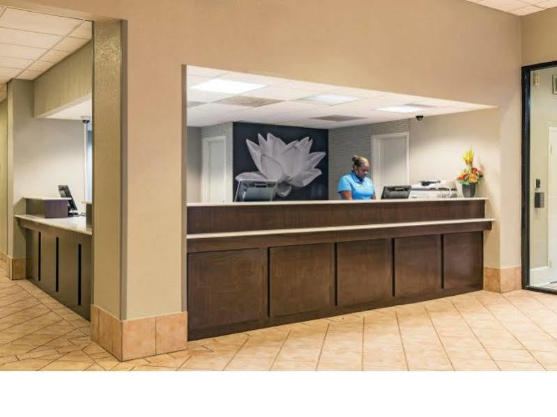 La Quinta By Wyndham New Orleans Airport Hotell Kenner Exteriör bild